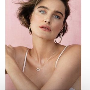 Kendra Scott Elisa Open Frame Crystal Pendant Necklace in Silver